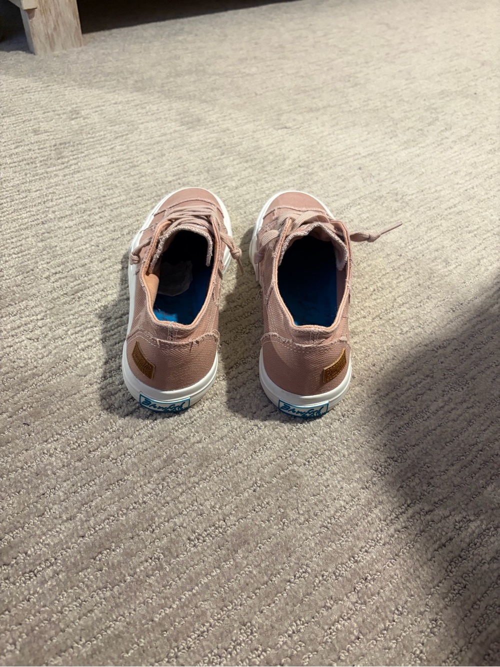 Blowfish Dusty Rose Canvas Low-Top Lace-Up Sneakers - Picture 2 of 4